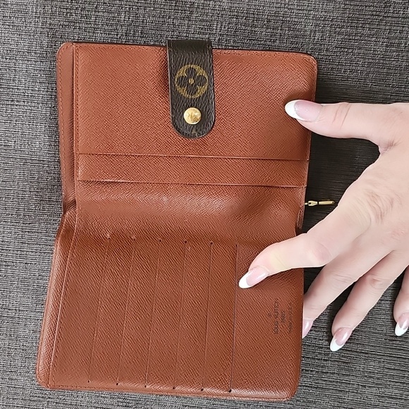 Louis Vuitton Monogram French Purse Wallet - Picture 11 of 14